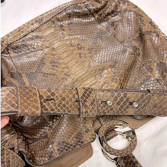 GUCCI Authentic Limited Edition Python Leather Handbag
UltraLuxury Design Piece - Picture 13 of 14